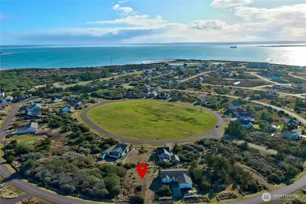 437 N Bel Air Loop #22, Ocean Shores, WA 98569