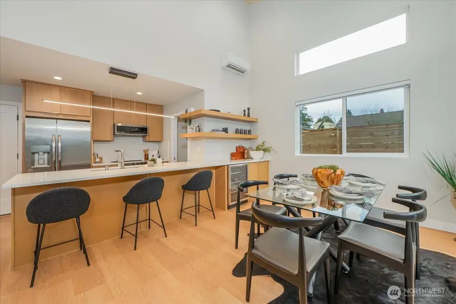 11740 Phinney Avenue N, Seattle, WA 98133 - #3