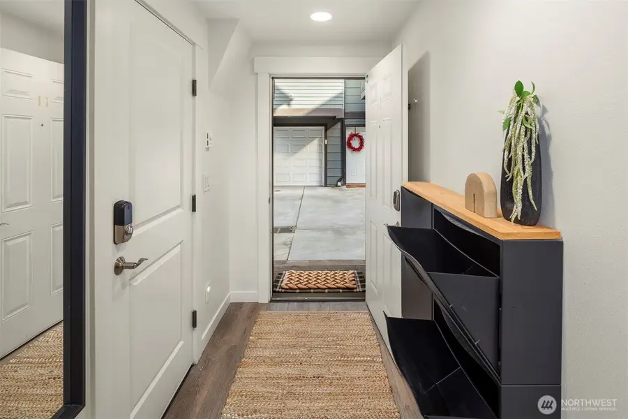 5020 Delridge Way Sw #B, Seattle, WA 98106 - #2