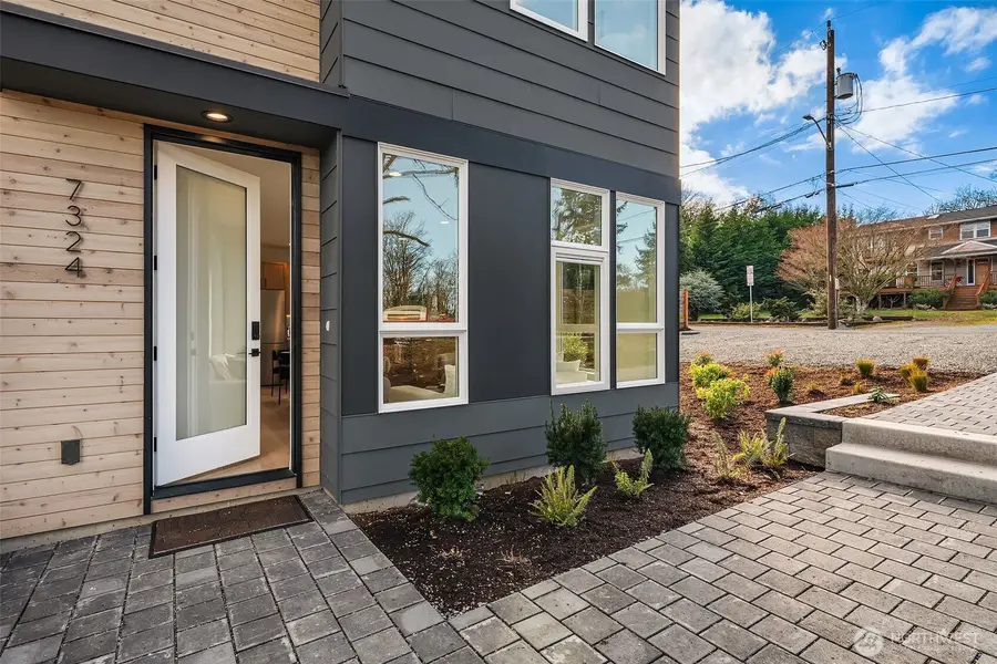 7324 7th Place Sw #B, Seattle, WA 98106 - #2