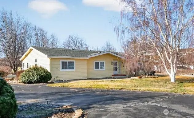 2305 Cherry Blossom Drive, Ephrata, WA 98823 - #1