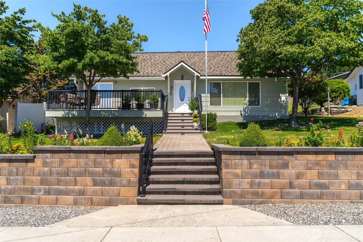 2548 Entiat Way, Entiat, WA 98822 - #1