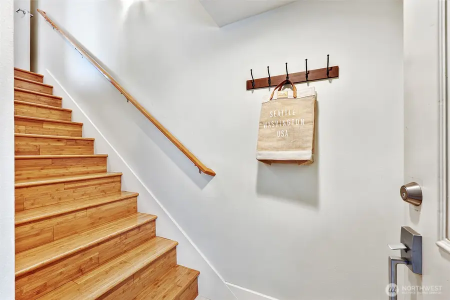 2046 14th Avenue W #B, Seattle, WA 98119 - #3