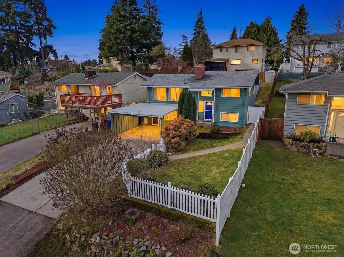 13237 3rd Avenue S, Burien, WA 98168 - #1