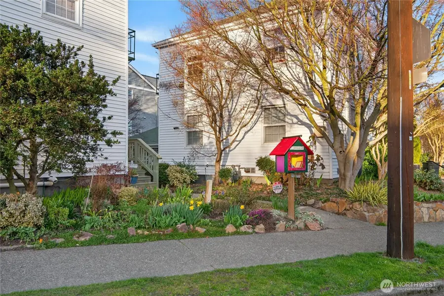 7870 Green Lake Drive N #10, Seattle, WA 98103 - #2