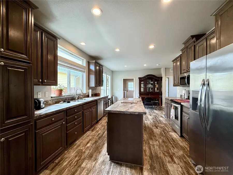 642 Weatherwax Loop Ne, Ocean Shores, WA 98569 - #3