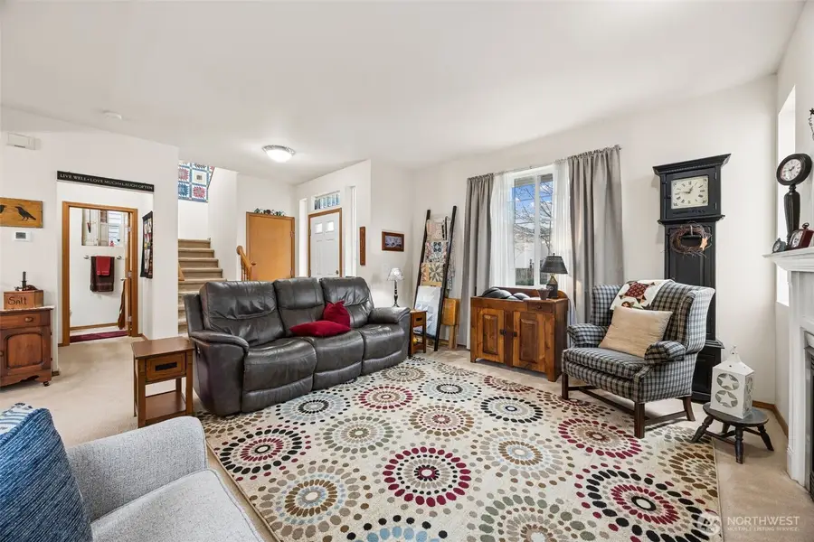 206 Lane Boulevard Nw, Orting, WA 98360 - #3