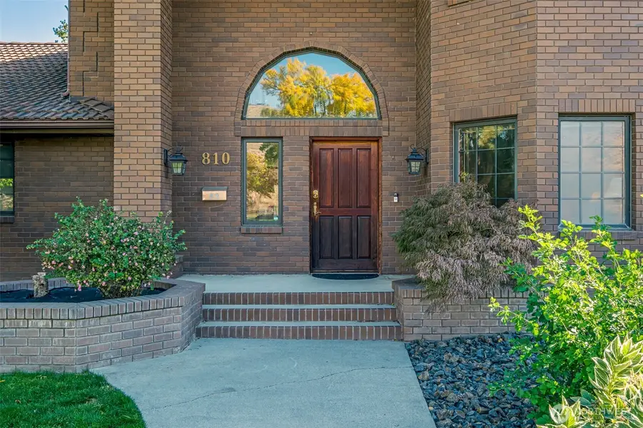 810 D Street Sw, Ephrata, WA 98823 - #3