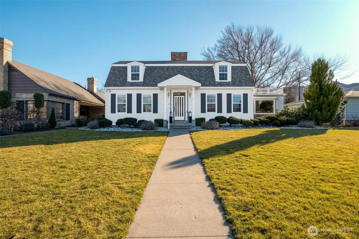 941 Idaho Street, Wenatchee, WA 98801 - #1