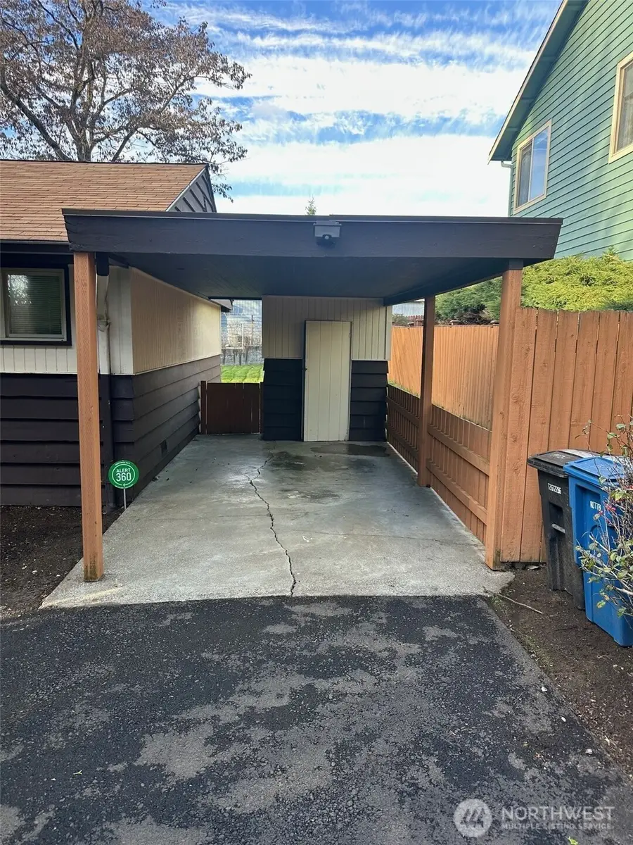 3504 NE 135th Street, Seattle, WA 98125 - #3