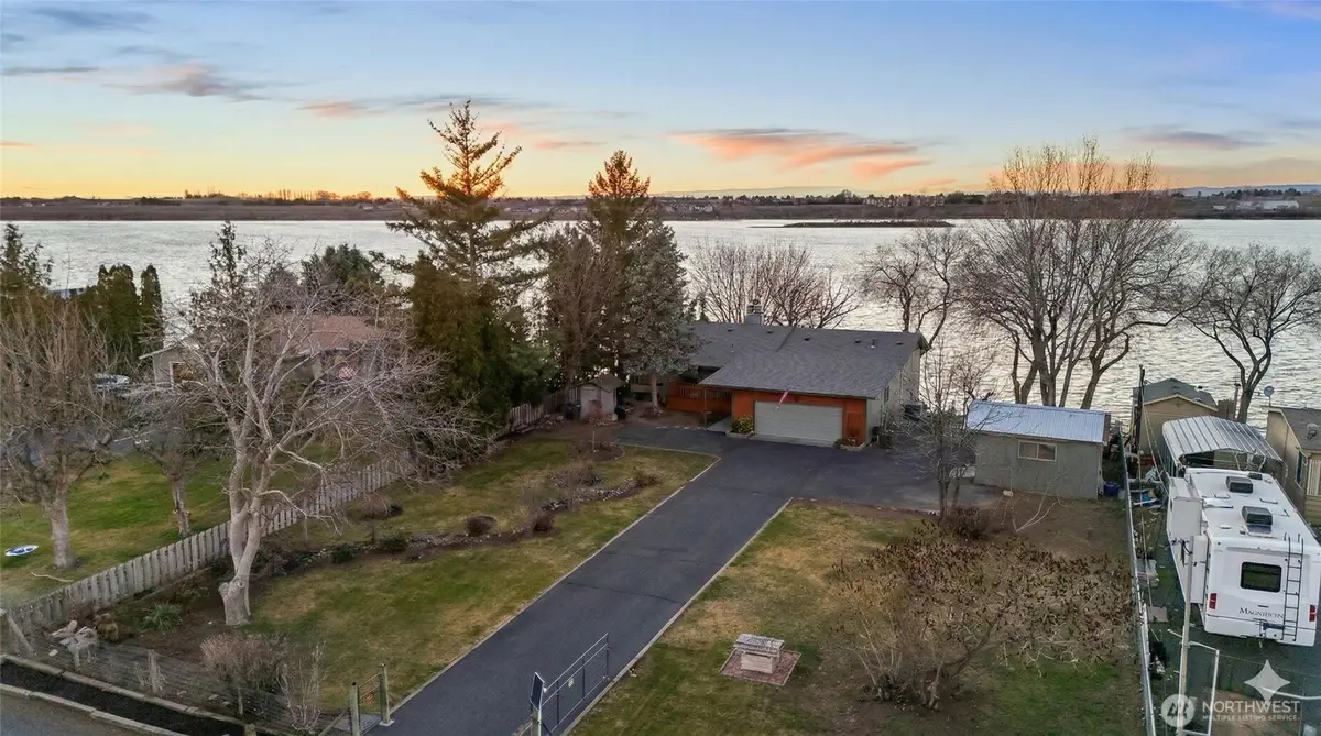 4190 NE Shorecrest Drive, Moses Lake, WA 98837 - #1