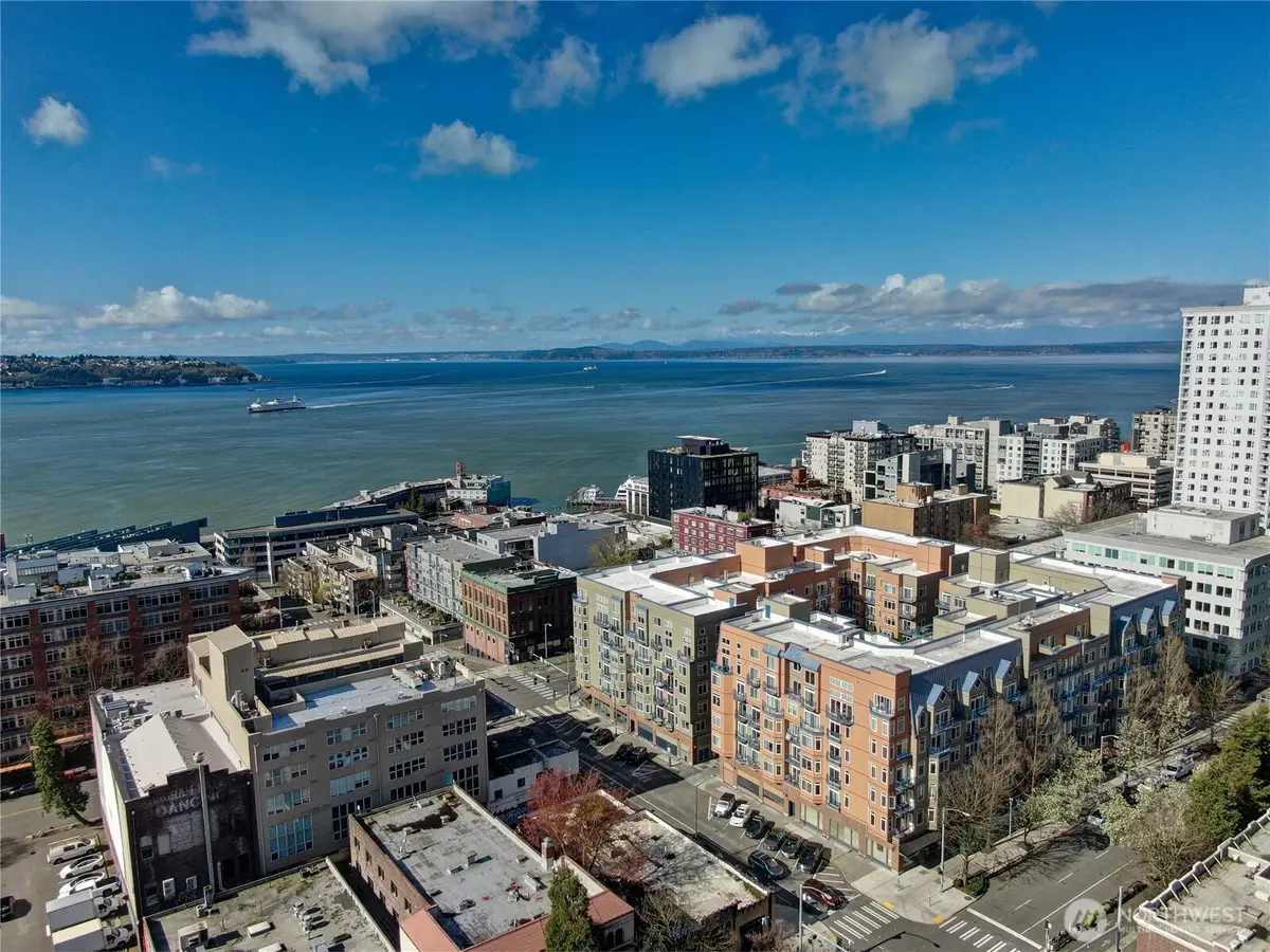 2414 1st #321, Seattle, WA 98121 - #1