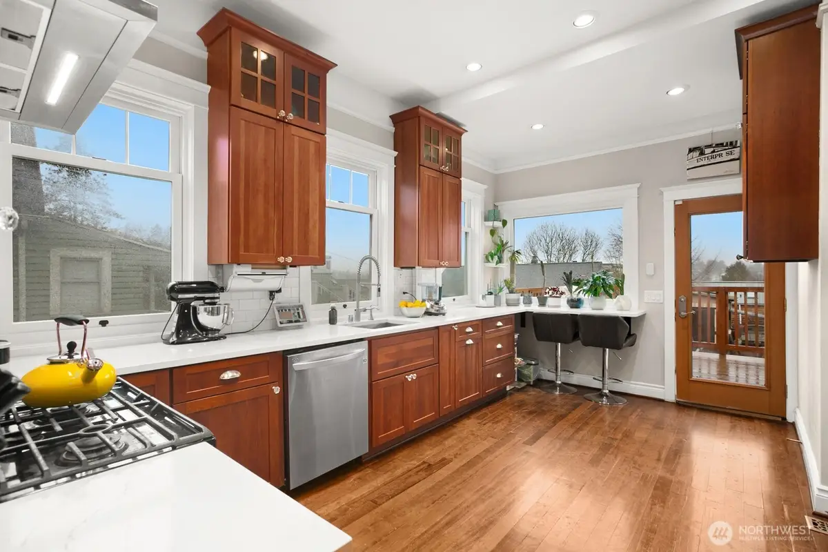 1626 25th Avenue, Seattle, WA 98122 - #1