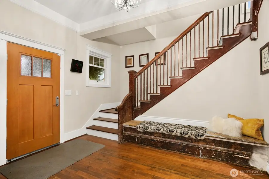 1626 25th Avenue, Seattle, WA 98122 - #2