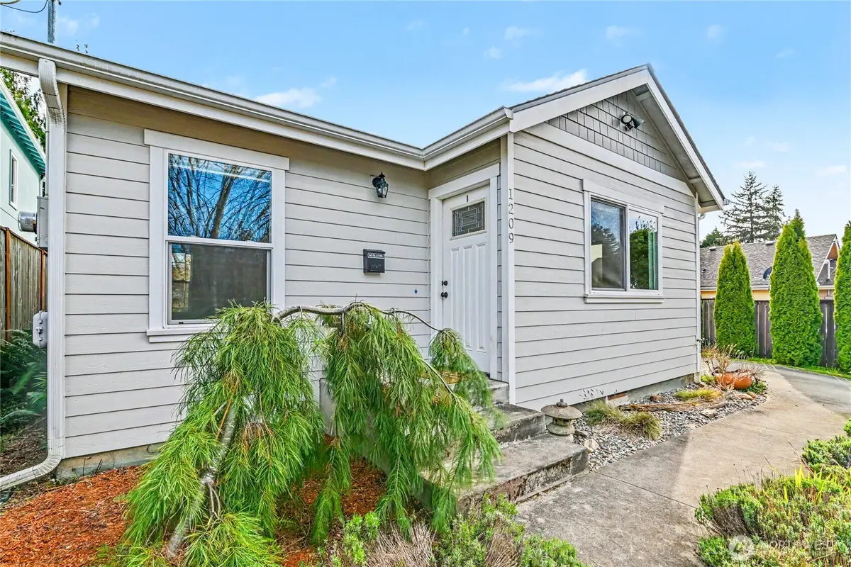 1209 9th Avenue Se, Olympia, WA 98501 - #1