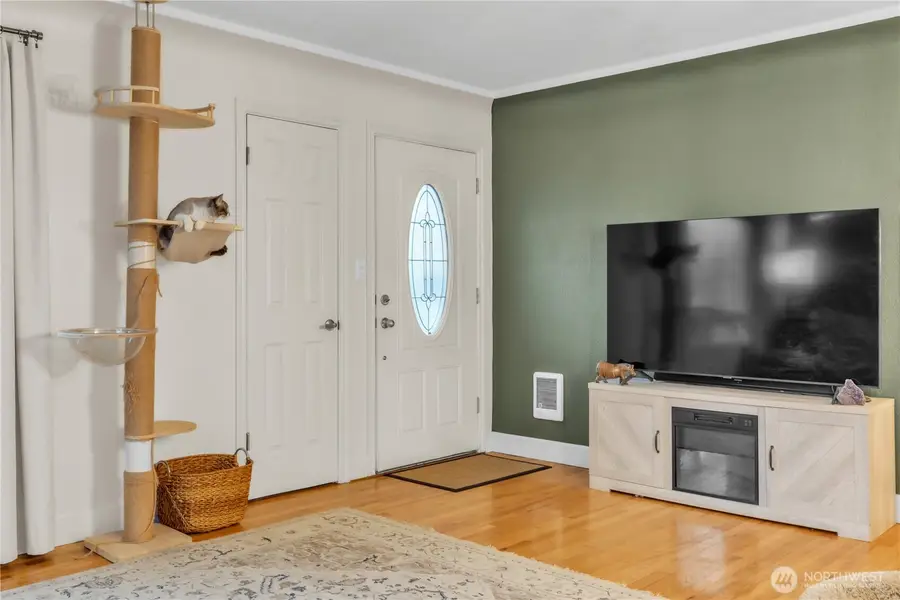 835 20th Avenue, Longview, WA 98632 - #3