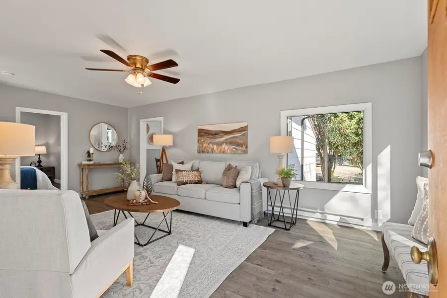 8164 Falls Avenue Se, Snoqualmie, WA 98065 - #3