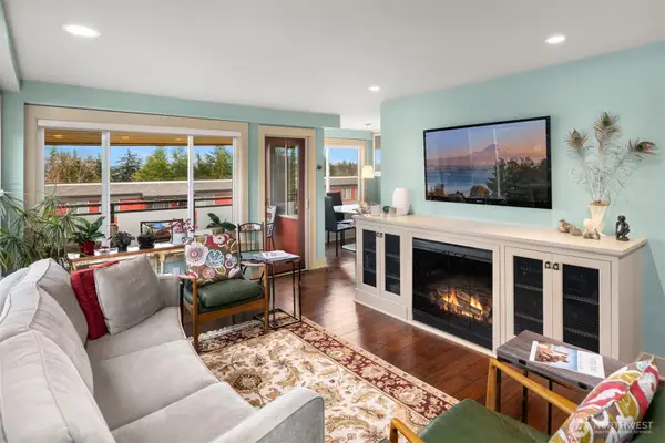 5818 NE 70th Street #A411, Seattle, WA 98115