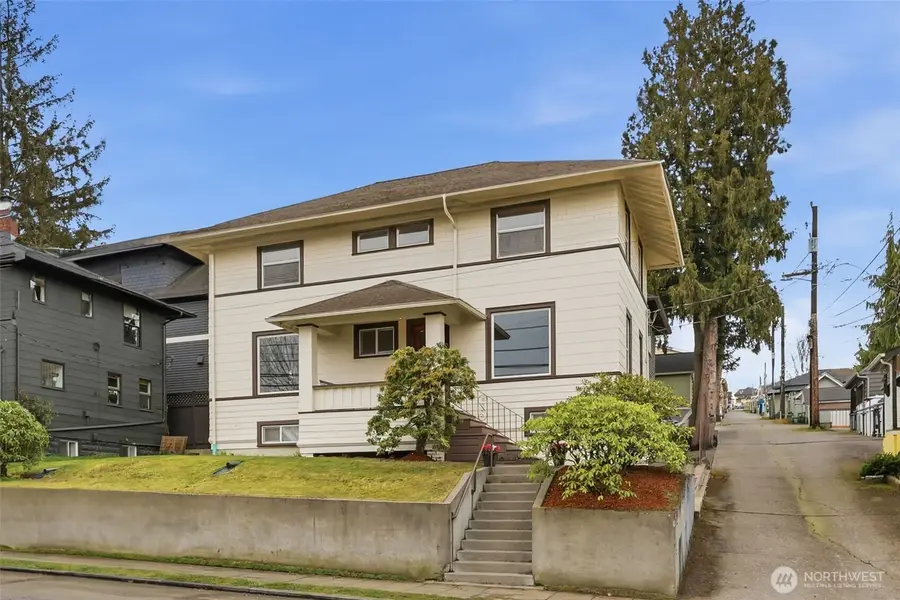 209 W Mcgraw Street, Seattle, WA 98119 - #3