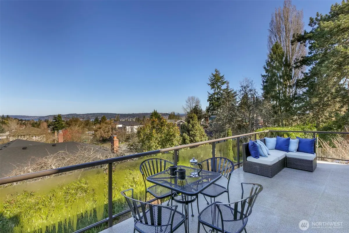 6001 60th Avenue Ne, Seattle, WA 98115 - #1