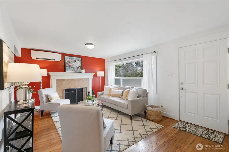 6325 42nd Avenue Sw, Seattle, WA 98136 - #3