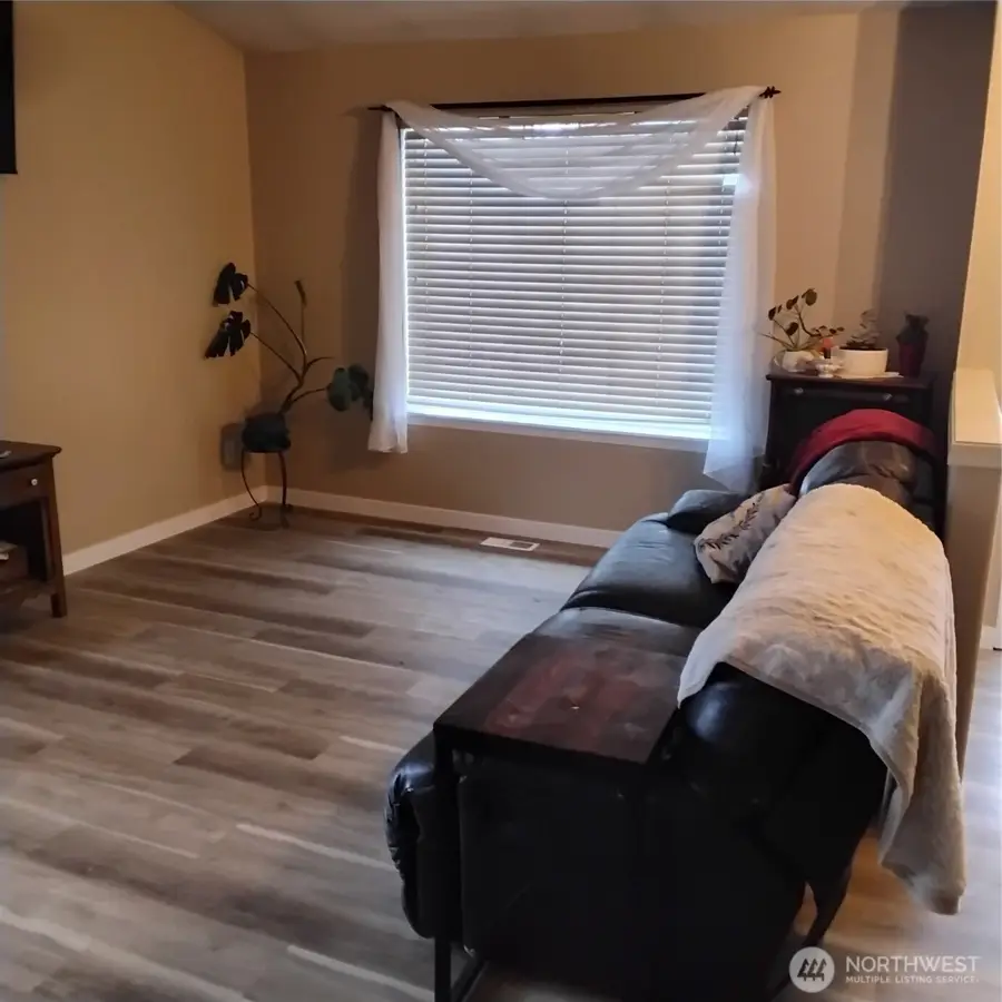 308 Callendar Street Nw, Orting, WA 98360 - #3