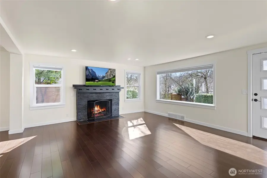 12046 12 Avenue Ne, Seattle, WA 98125 - #3