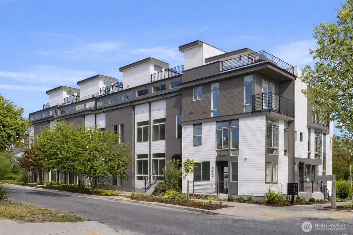 4416 Midvale Avenue N, Seattle, WA 98103 - #1