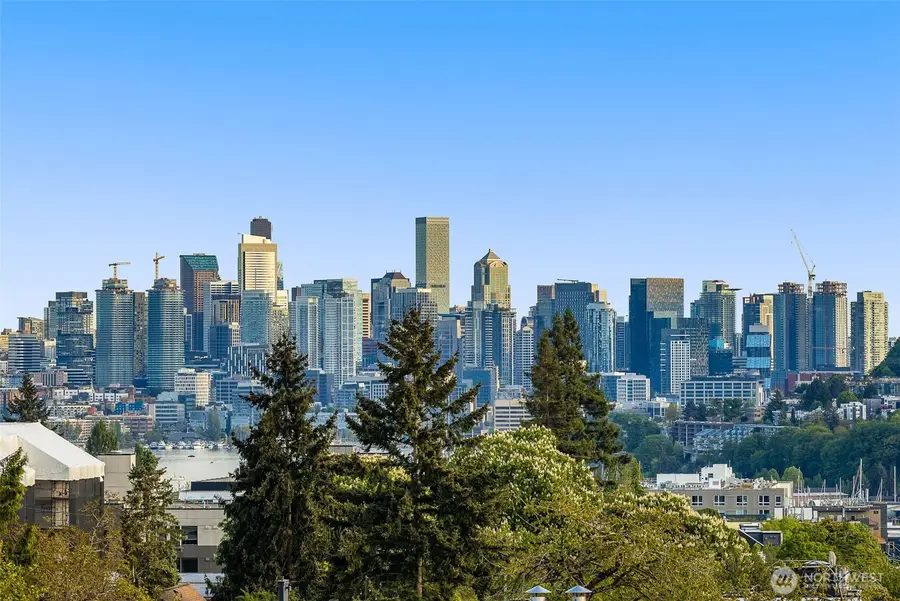 4416 Midvale Avenue N, Seattle, WA 98103 - #2