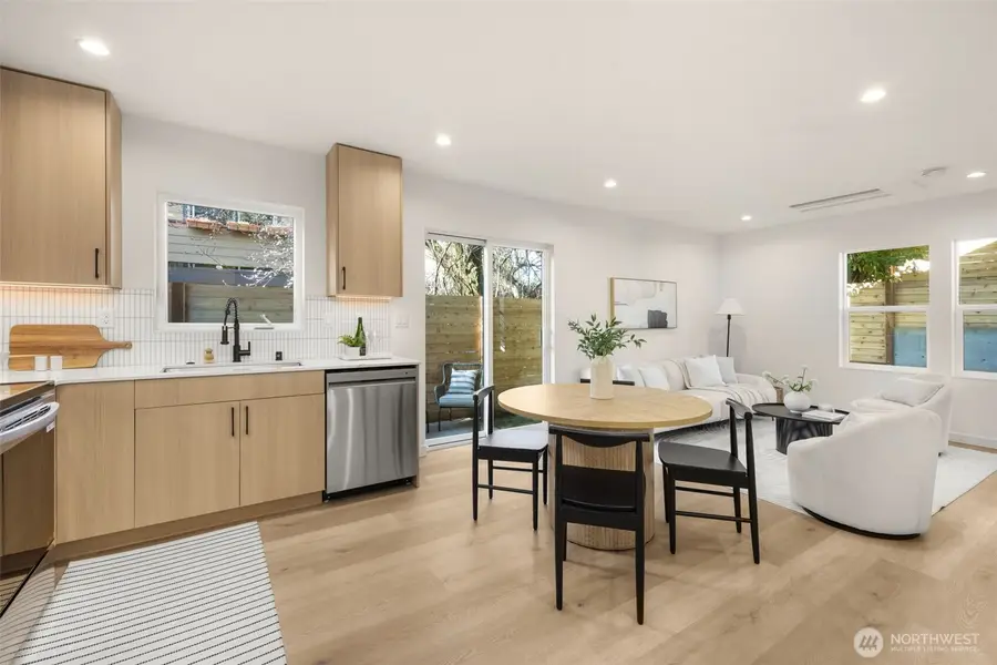 14321 Interlake Avenue N, Seattle, WA 98133 - #3