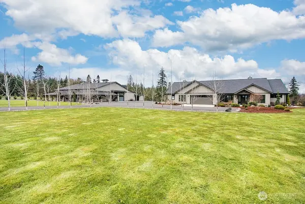 302 Waters Road, Castle Rock, WA 98611