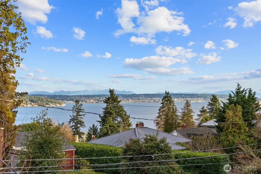 10759 Durland Avenue Ne, Seattle, WA 98125 - #2