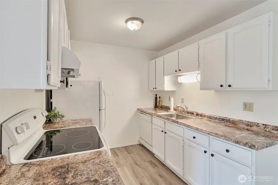 2500 81st Avenue Se #329, Mercer Island, WA 98040 - #2