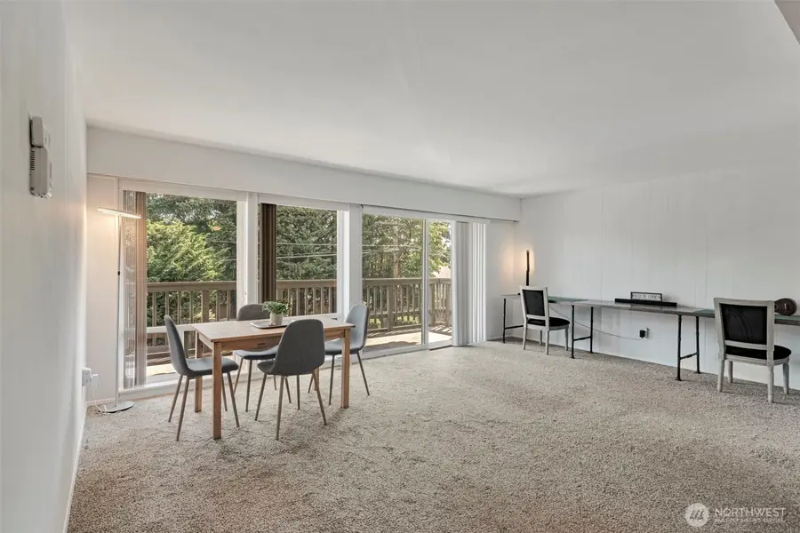 2500 81st Avenue Se #329, Mercer Island, WA 98040 - #3