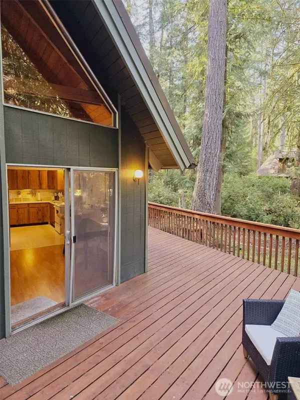 639 E Pitcairn Place, Shelton, WA 98584