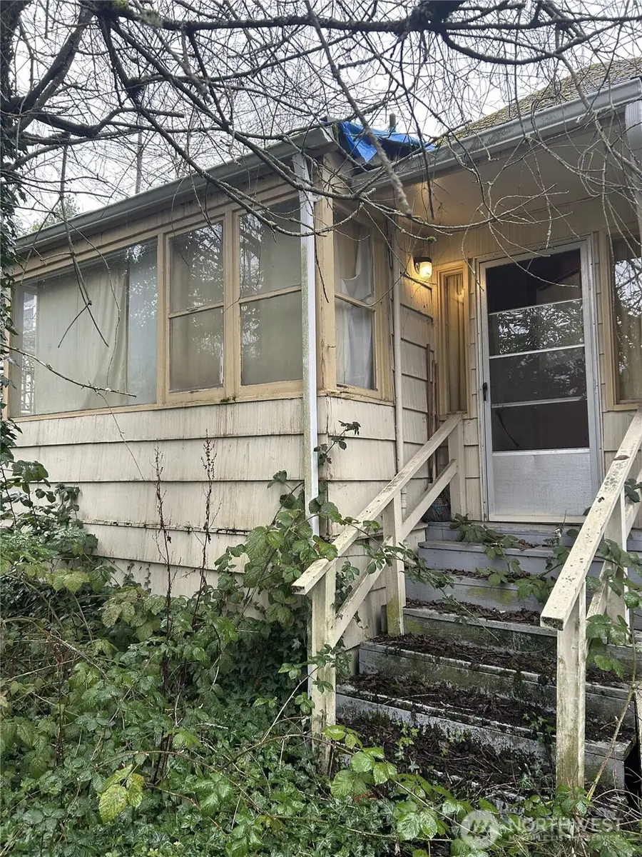 3946 S Edmunds Street, Seattle, WA 98118 - #3