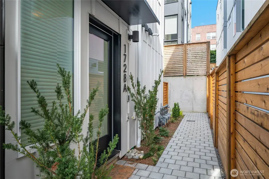 1728 11th #A, Seattle, WA 98122 - #2