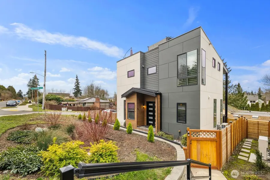 8455 24th Avenue Sw #A, Seattle, WA 98106 - #3