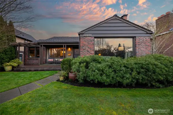 1945 35th Avenue W, Seattle, WA 98199