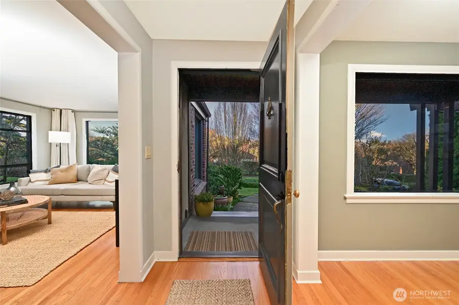 1945 35th Avenue W, Seattle, WA 98199 - #3