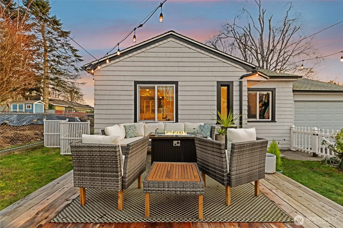 721 N 88th Street, Seattle, WA 98103 - #1