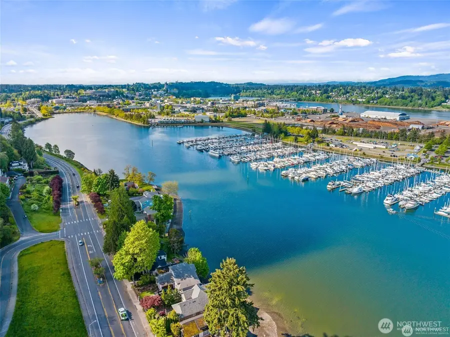 1333 East Bay Drive Ne, Olympia, WA 98506 - #2