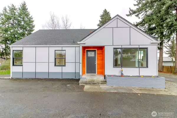 9613 S 240th Street, Kent, WA 98031