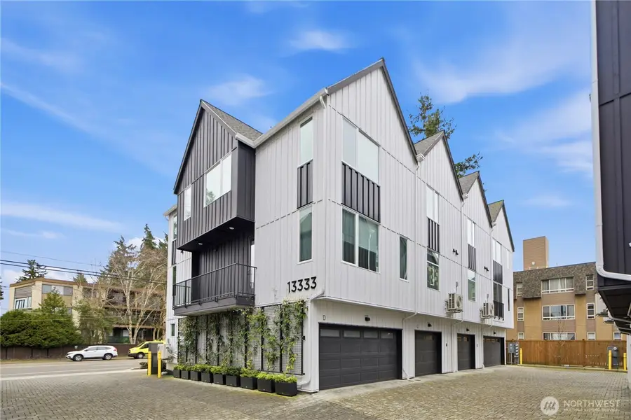 13333 Greenwood Avenue N #A, Seattle, WA 98133 - #2