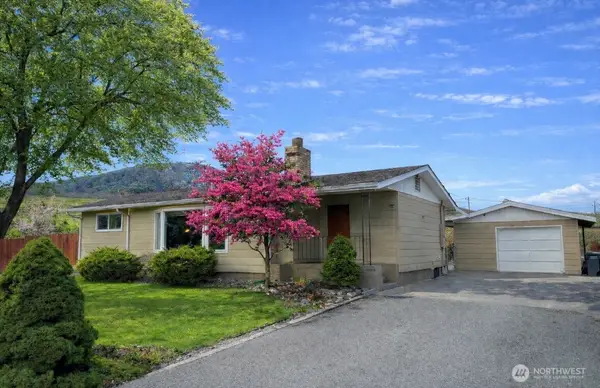 1127 Central Avenue, Oroville, WA 98844