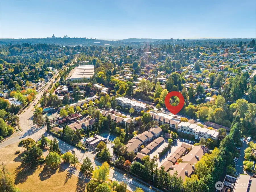 6652 Parkpoint Way Ne #D-311, Seattle, WA 98115 - #2