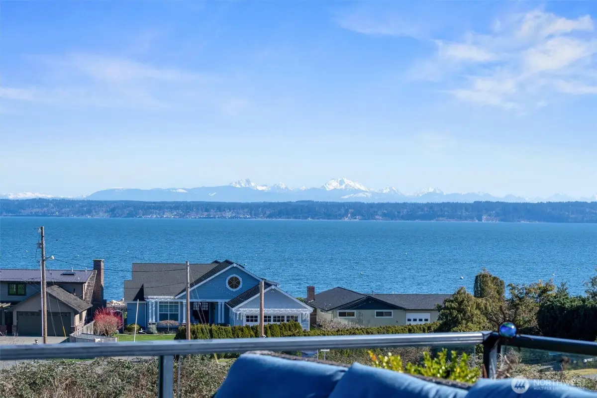1433 Country Club Drive, Camano Island, WA 98282 - #1