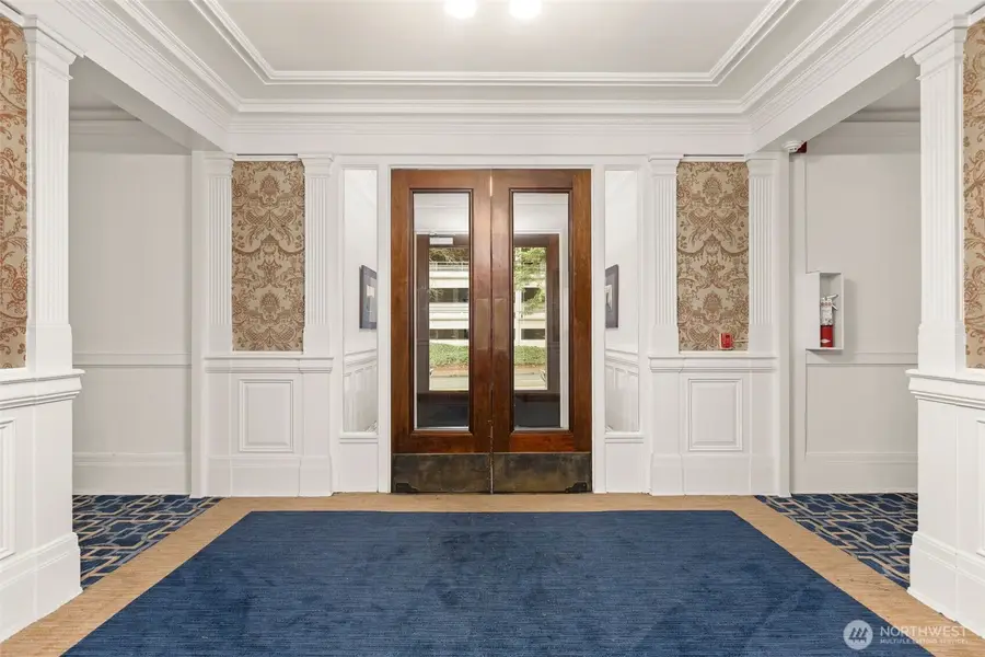 615 Boren Avenue #6, Seattle, WA 98104 - #2