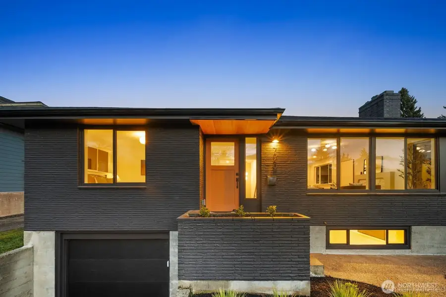 7040 16th Avenue Nw, Seattle, WA 98117 - #3