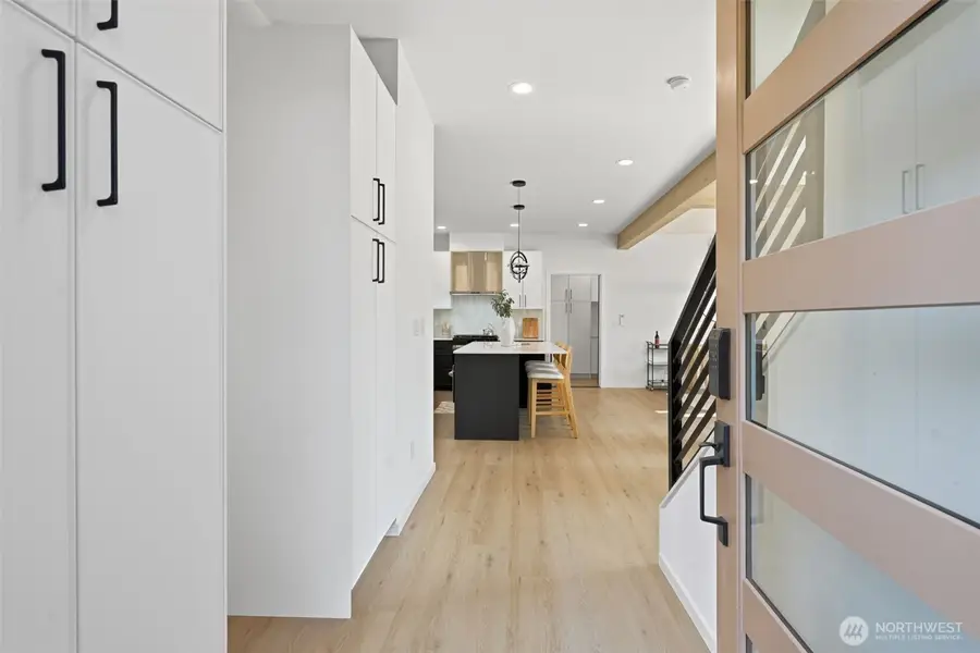 10702 Linden Avenue N, Seattle, WA 98133 - #2